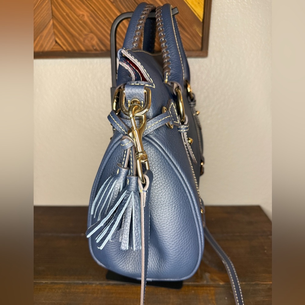 Dooney and Bourke Florentine Large Satchel - NEVER USED - Picture 4 of 7